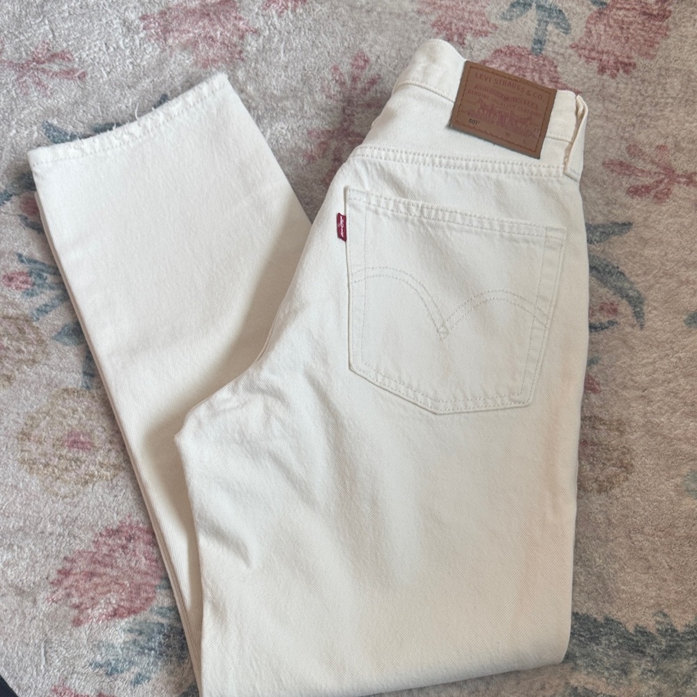 Levi's 501 cream jeans